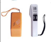 Handheld needle detector
